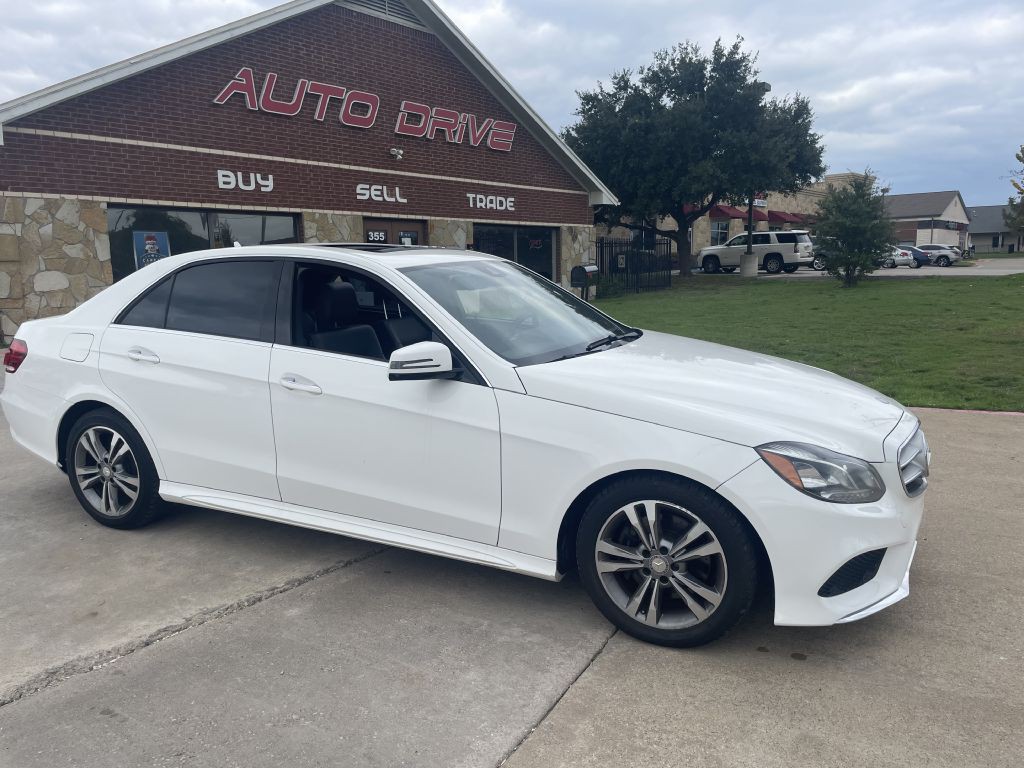 2016 Mercedes-Benz E-Class Image 2