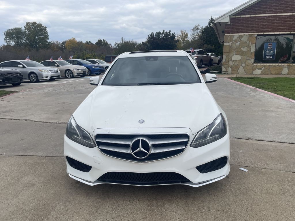 2016 Mercedes-Benz E-Class Image 3