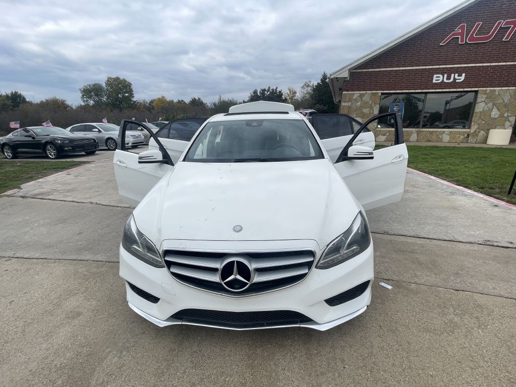 2016 Mercedes-Benz E-Class Image 17