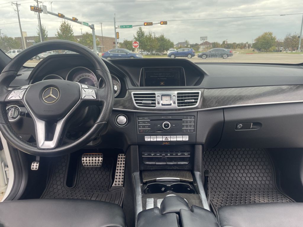 2016 Mercedes-Benz E-Class Image 28