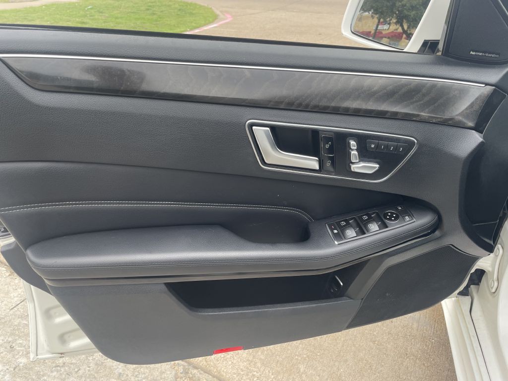2016 Mercedes-Benz E-Class Image 37