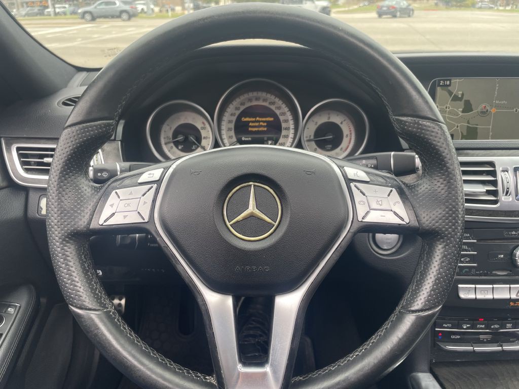 2016 Mercedes-Benz E-Class Image 40