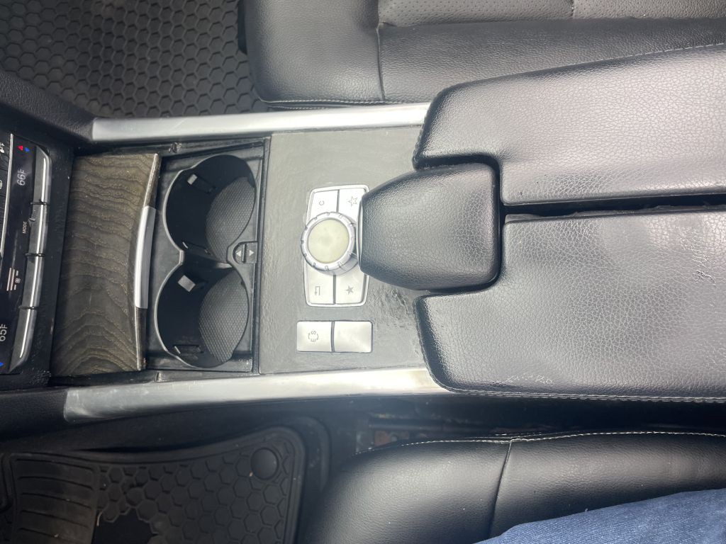 2016 Mercedes-Benz E-Class Image 46