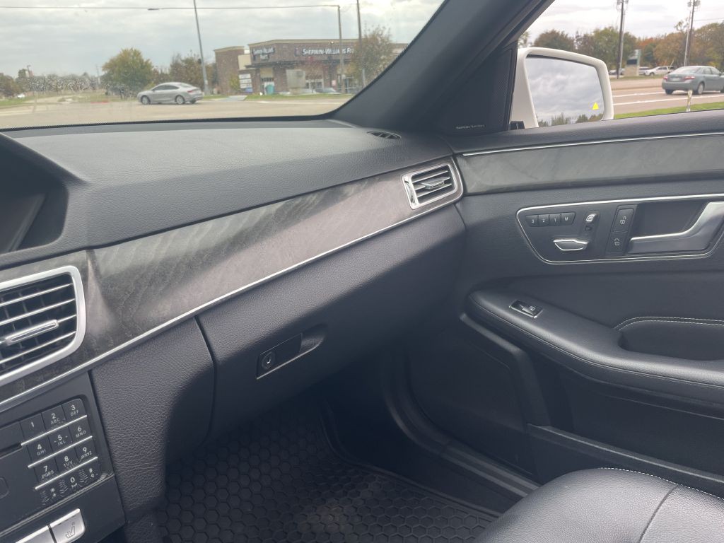 2016 Mercedes-Benz E-Class Image 47