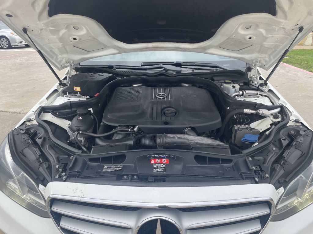 2016 Mercedes-Benz E-Class Image 57