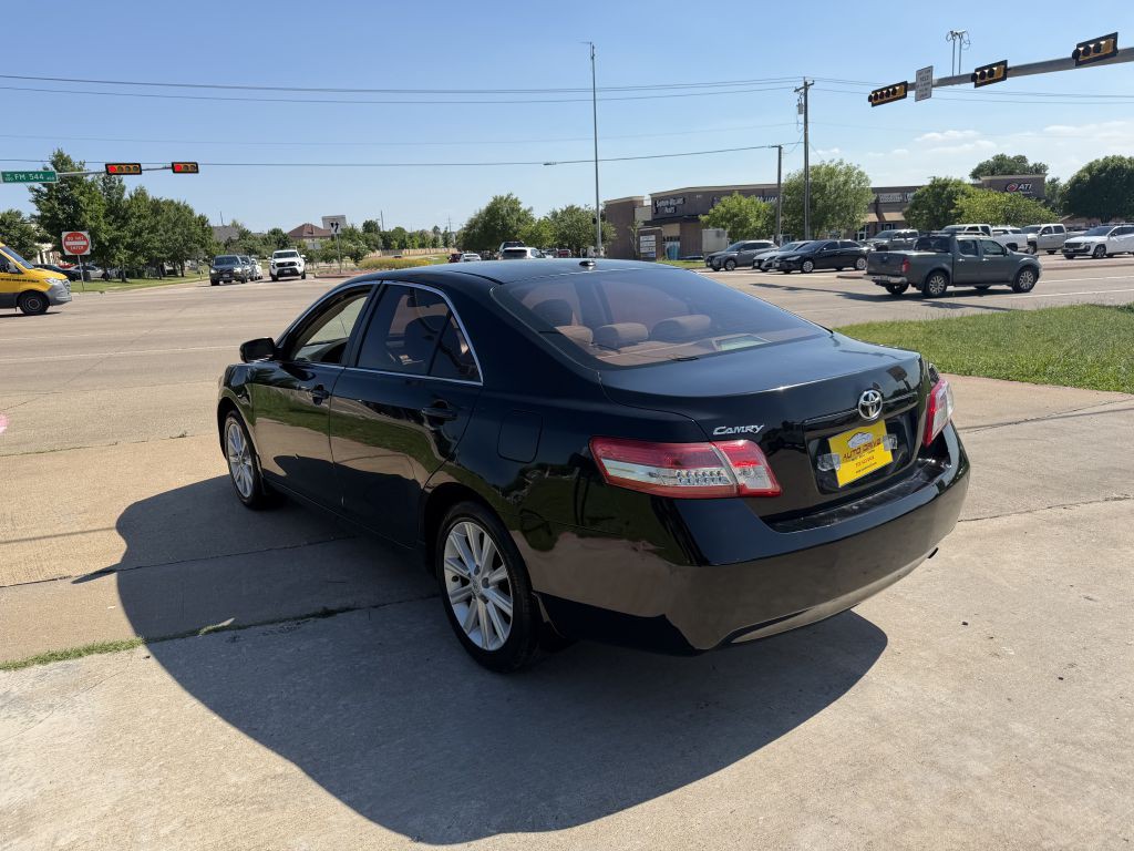 2011 Toyota Camry Image 5