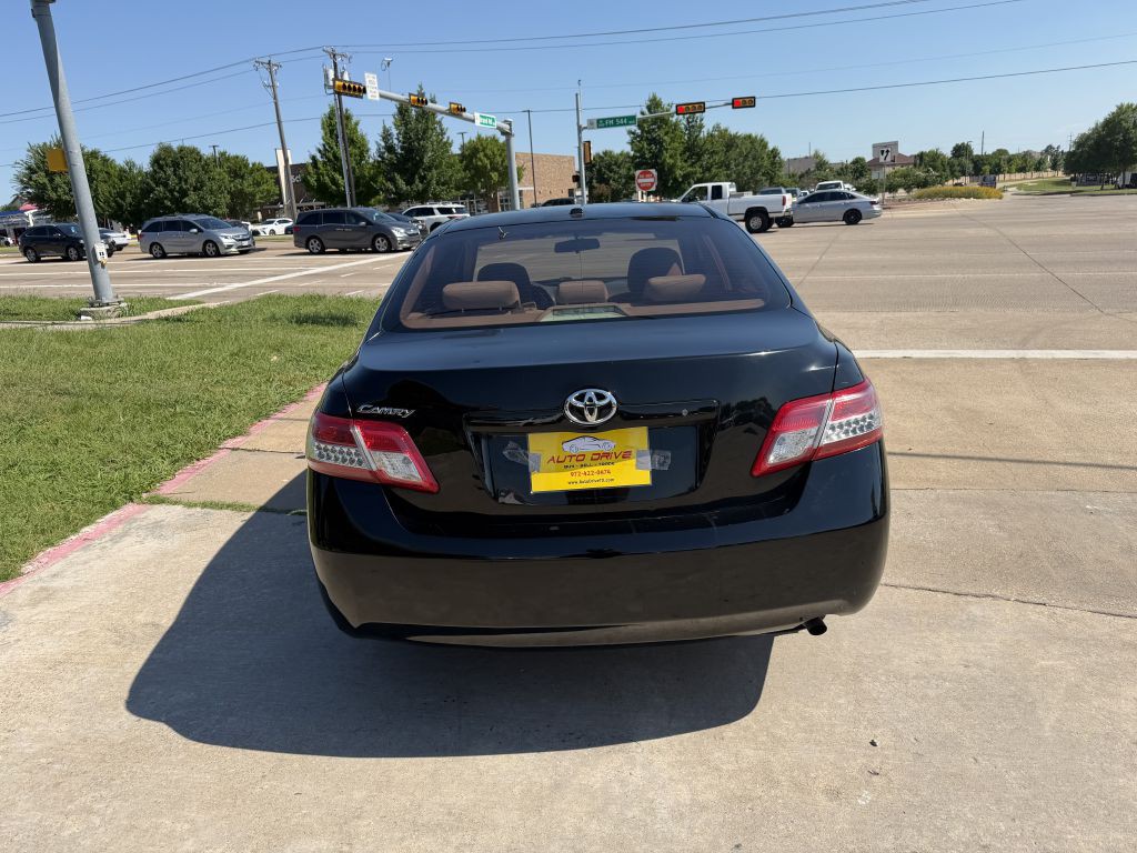 2011 Toyota Camry Image 6