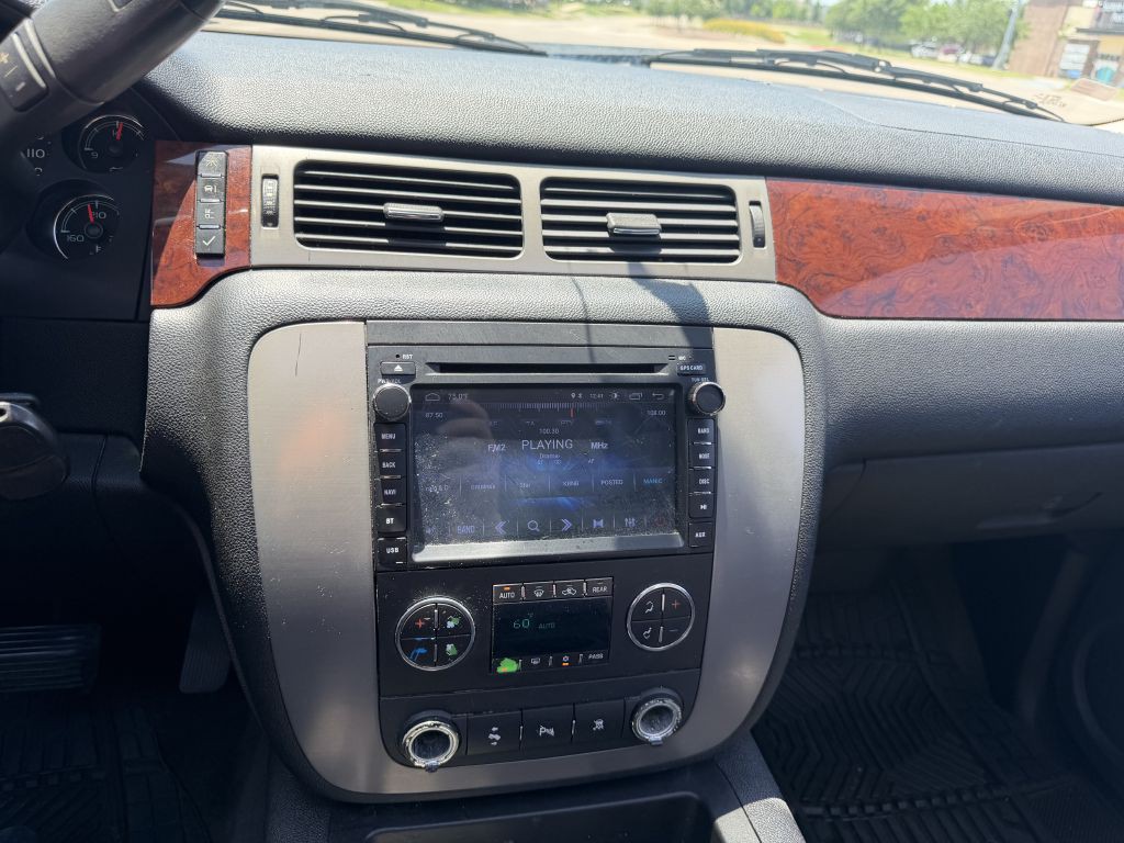 2010 GMC Yukon Image 28