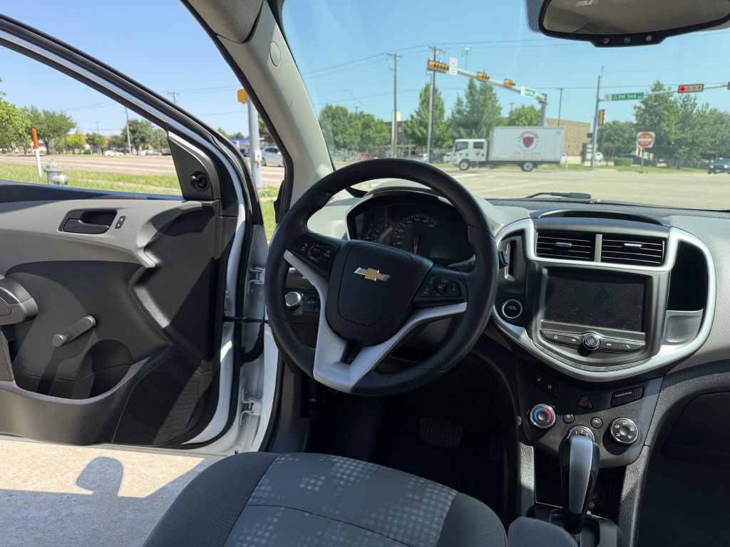 2020 Chevrolet Sonic Image 23