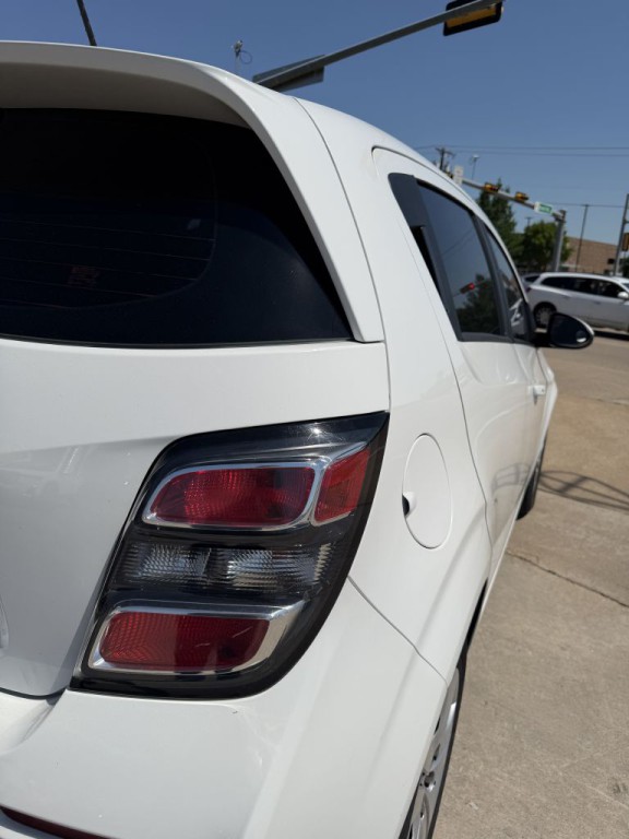 2020 Chevrolet Sonic Image 26