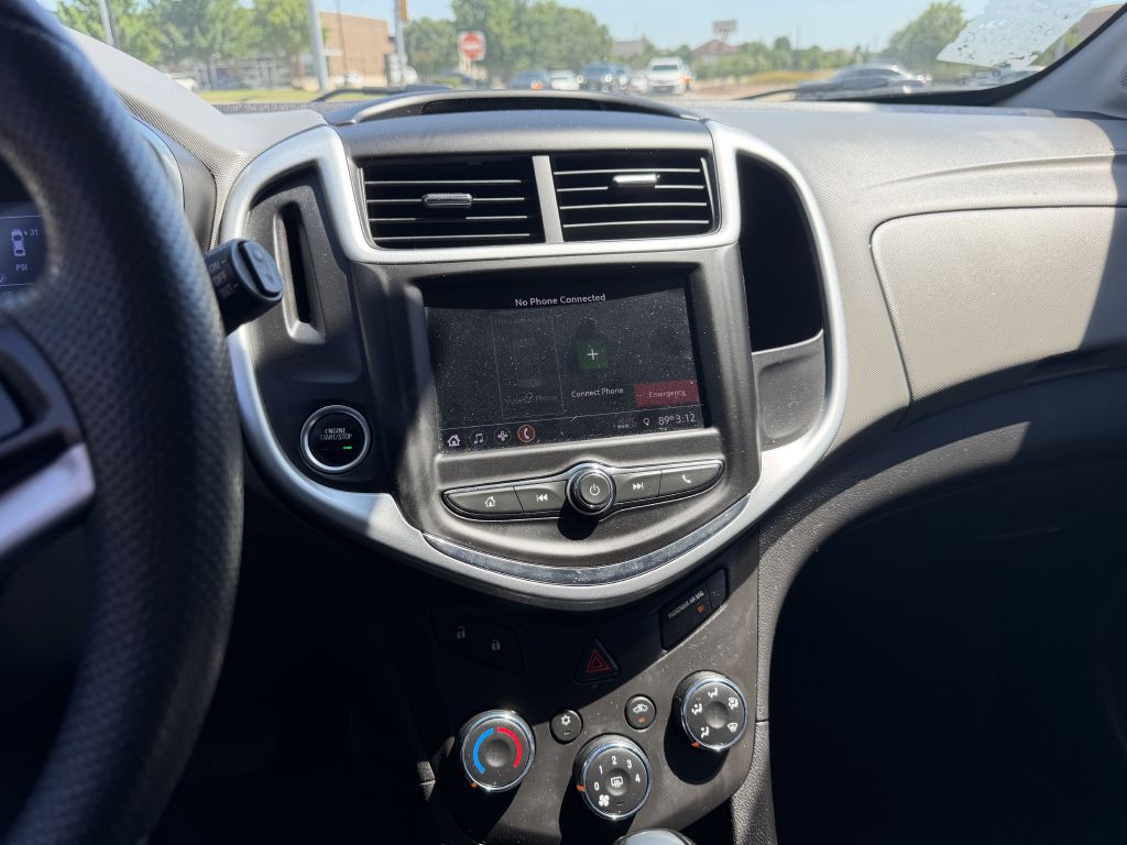 2020 Chevrolet Sonic Image 35
