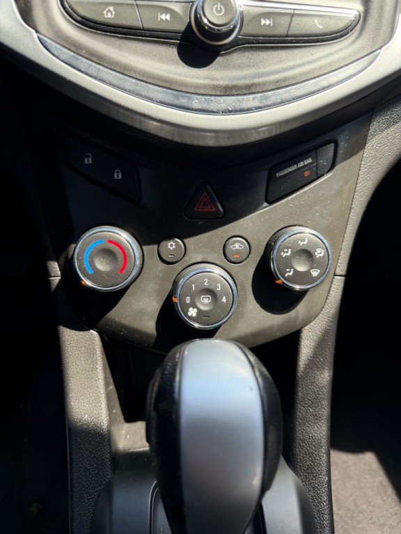 2020 Chevrolet Sonic Image 36