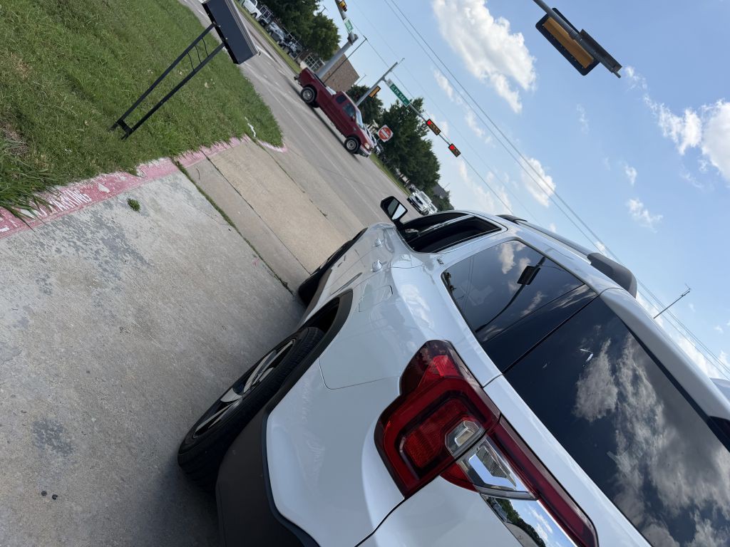 2020 GMC Acadia Image 10