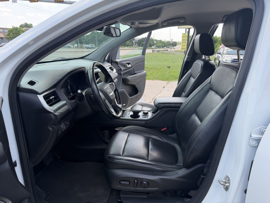 2020 GMC Acadia Image 21