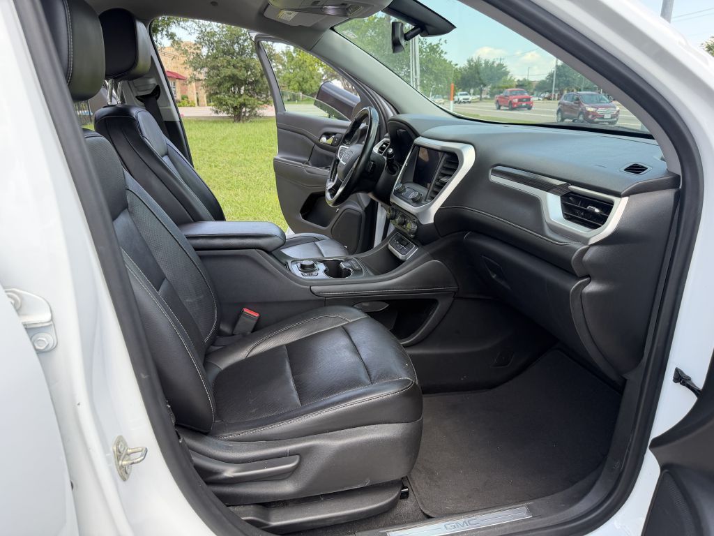 2020 GMC Acadia Image 25