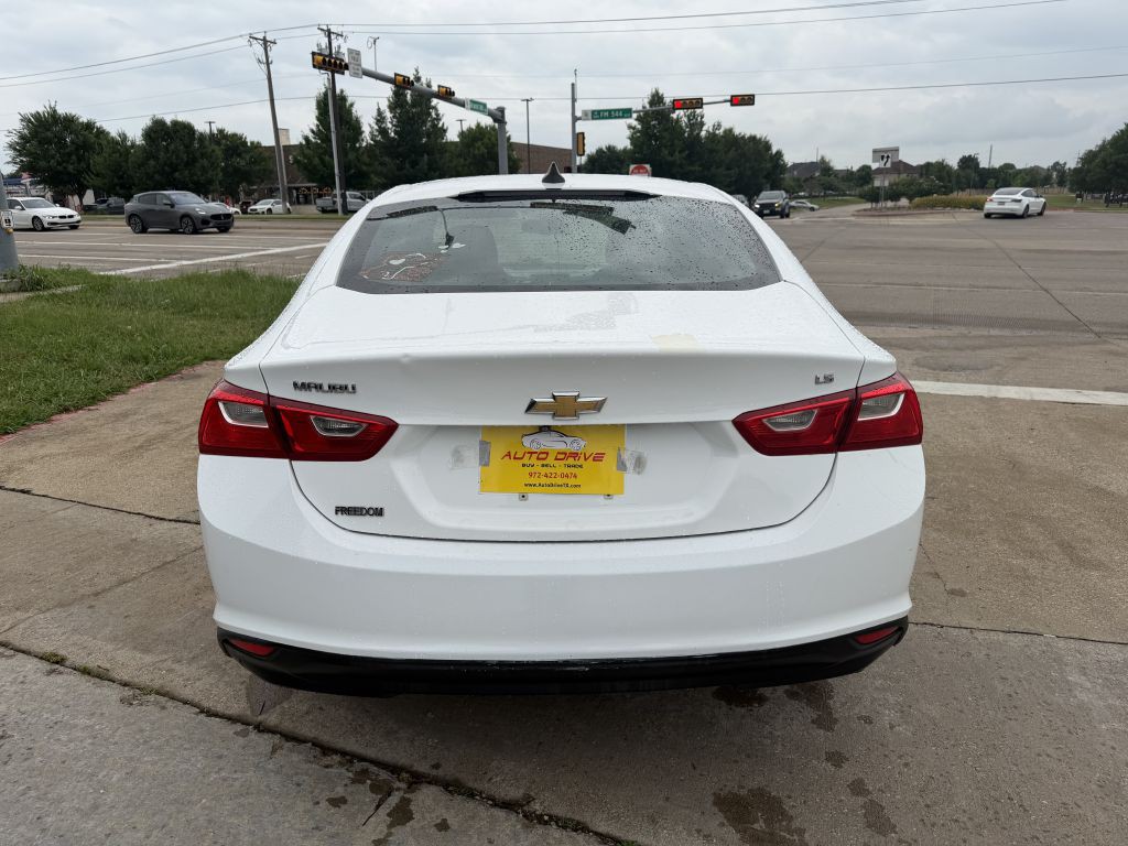 2016 Chevrolet Malibu Image 6