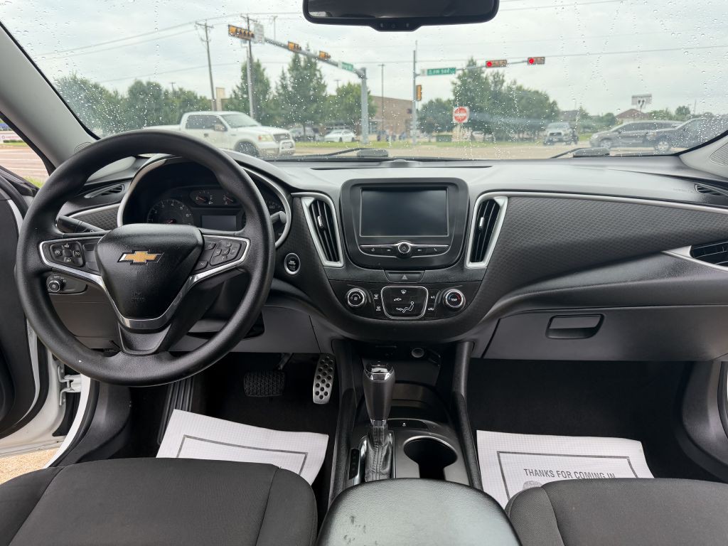 2016 Chevrolet Malibu Image 20