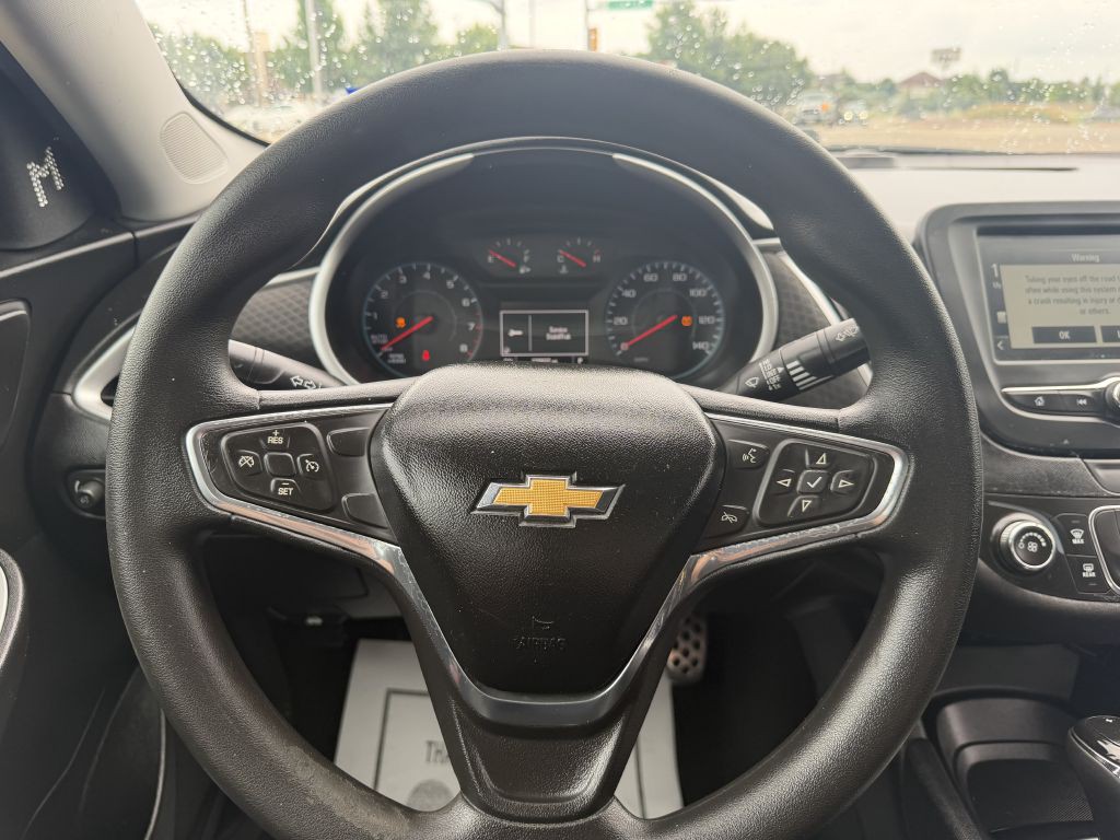 2016 Chevrolet Malibu Image 21