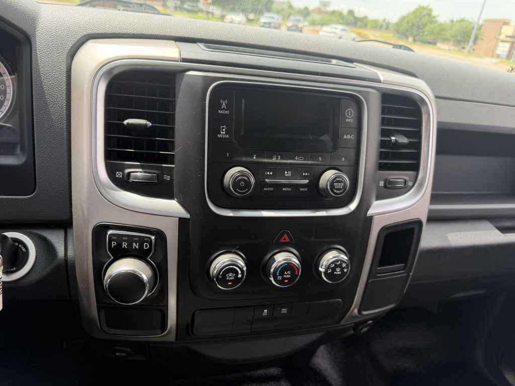 2016 RAM 1500 Image 28