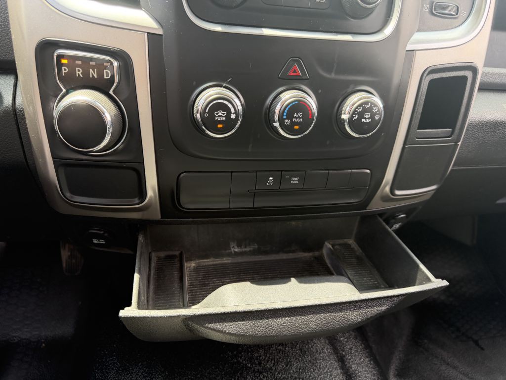 2016 RAM 1500 Image 37