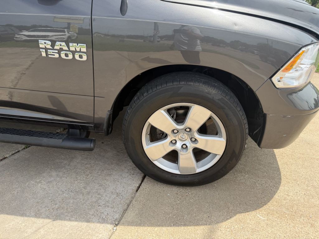 2016 RAM 1500 Image 44