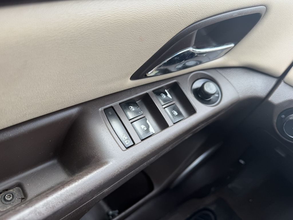 2012 Chevrolet Cruze Image 24