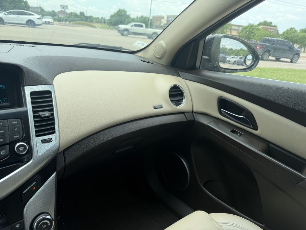 2012 Chevrolet Cruze Image 27