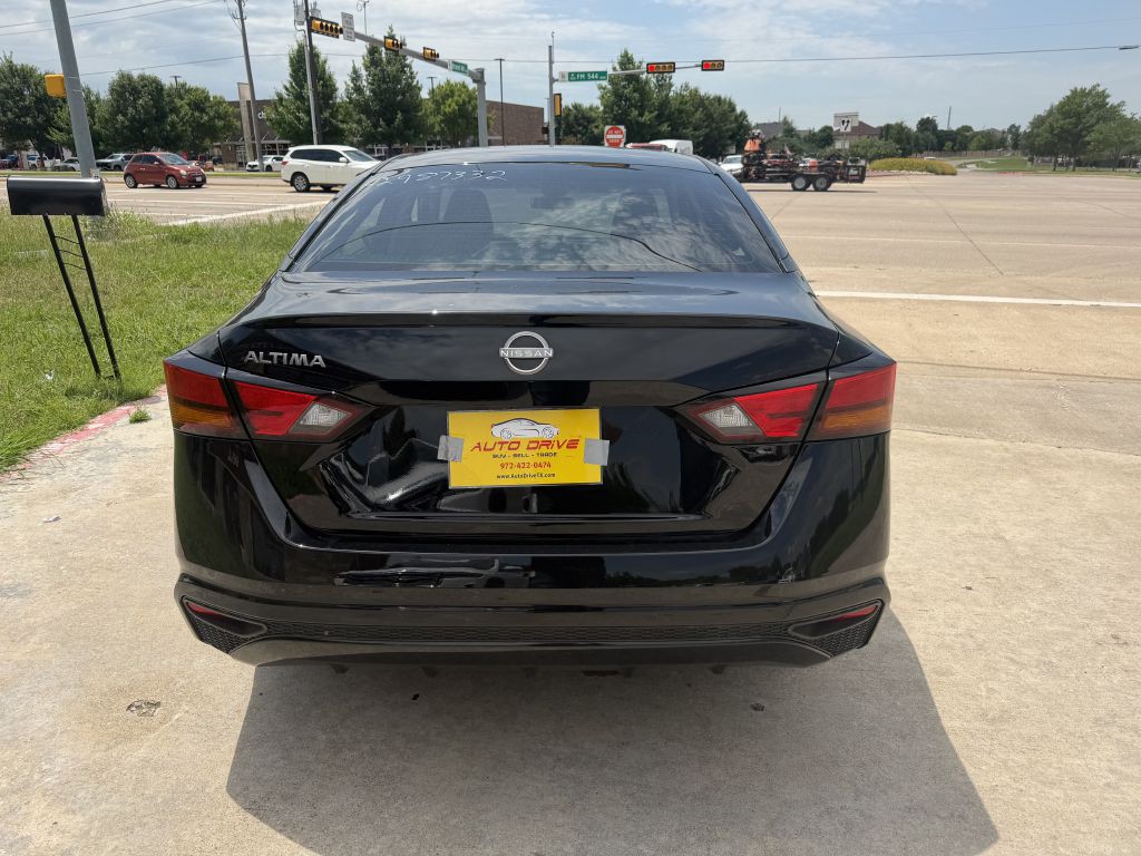 2024 Nissan Altima Image 6