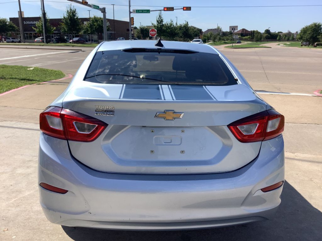 2017 Chevrolet Cruze Image 6