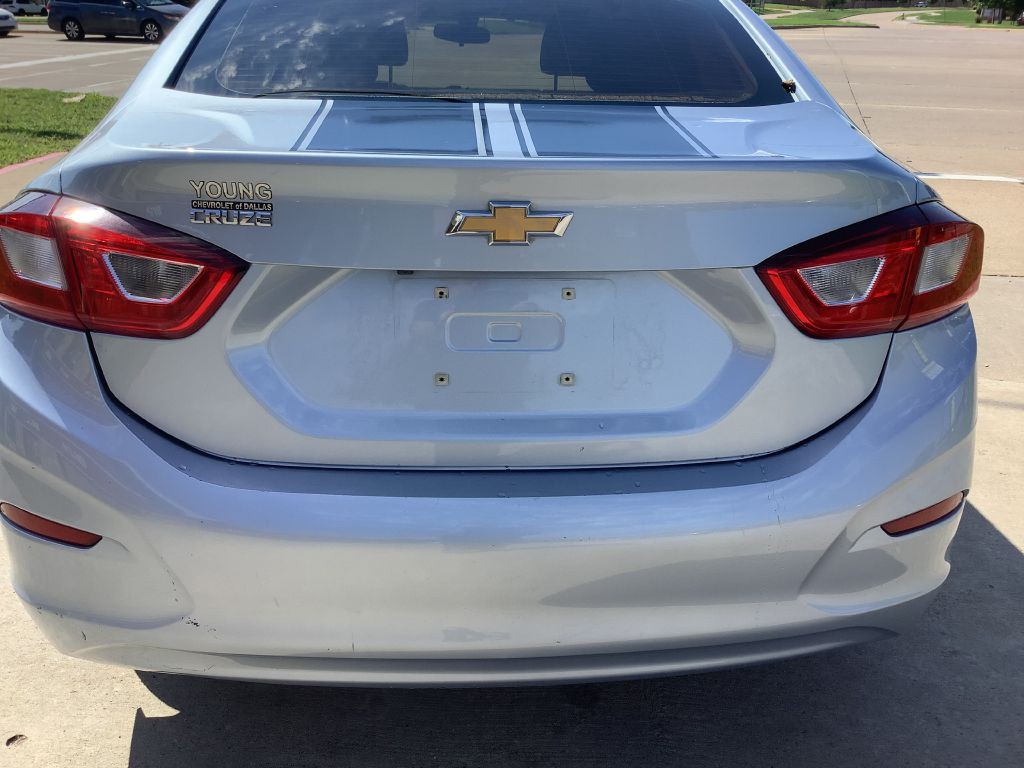 2017 Chevrolet Cruze Image 12