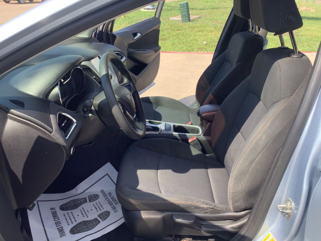 2017 Chevrolet Cruze Image 19
