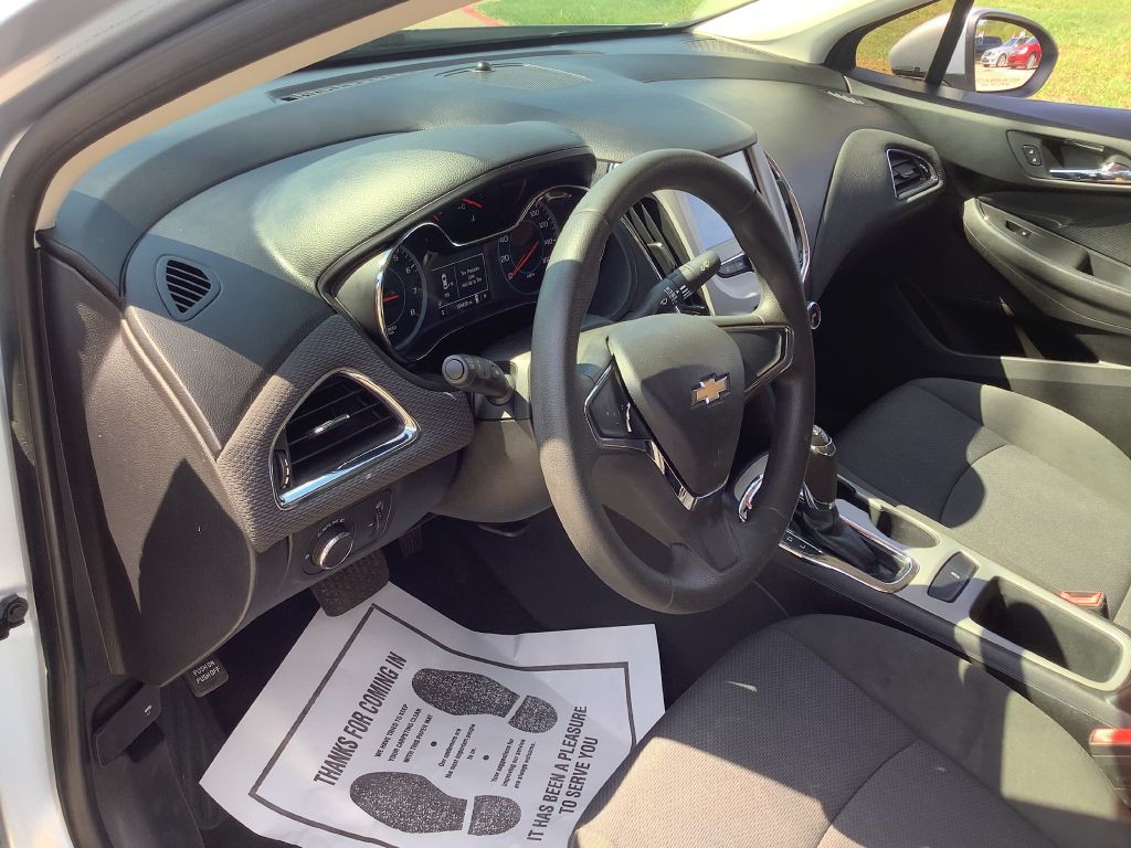 2017 Chevrolet Cruze Image 42