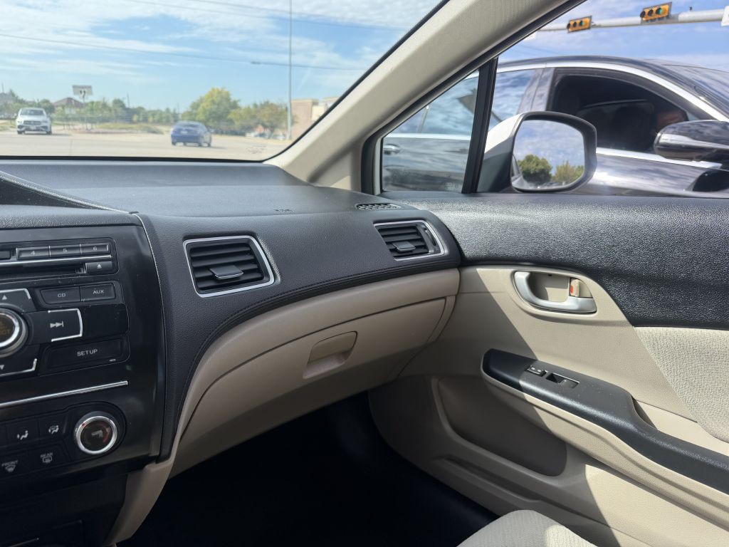2013 Honda Civic Image 25