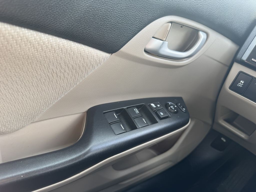 2013 Honda Civic Image 34