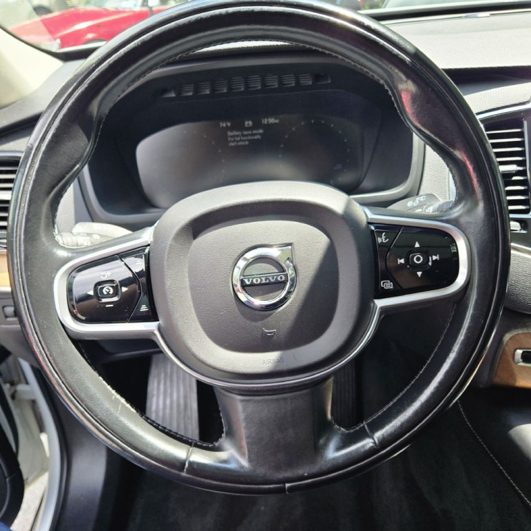 2018 Volvo XC90 Image 9
