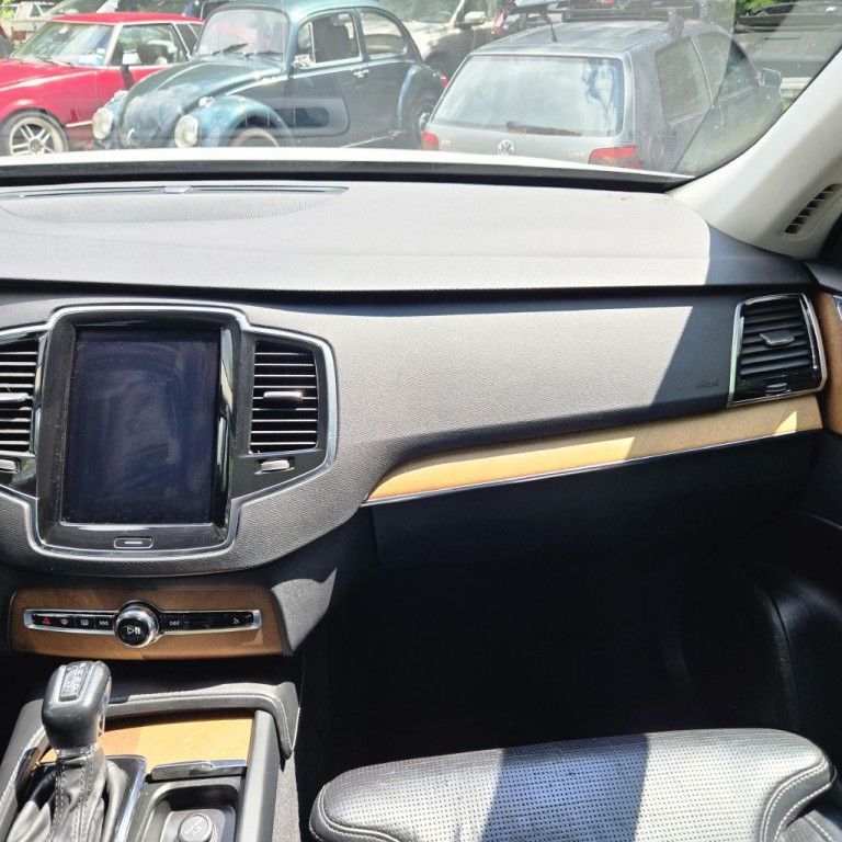 2018 Volvo XC90 Image 10
