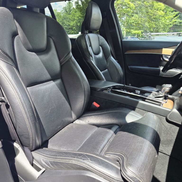 2018 Volvo XC90 Image 12