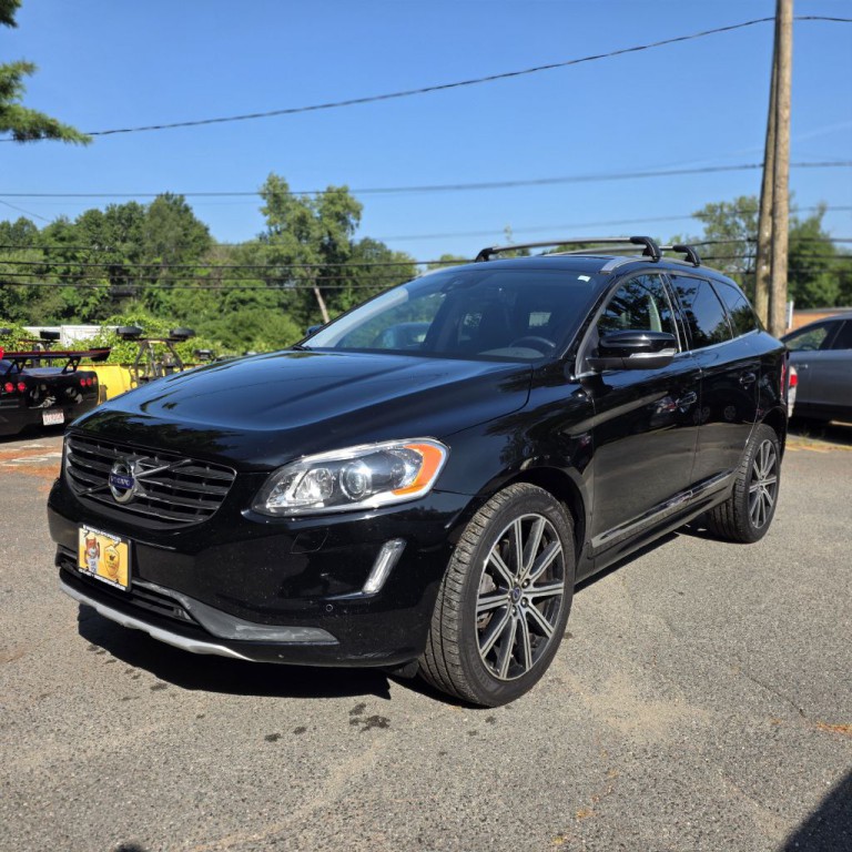 2017 Volvo XC60 Image 3