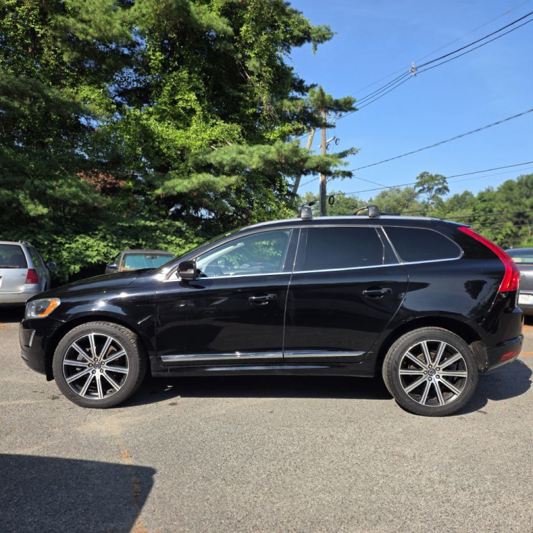 2017 Volvo XC60 Image 4