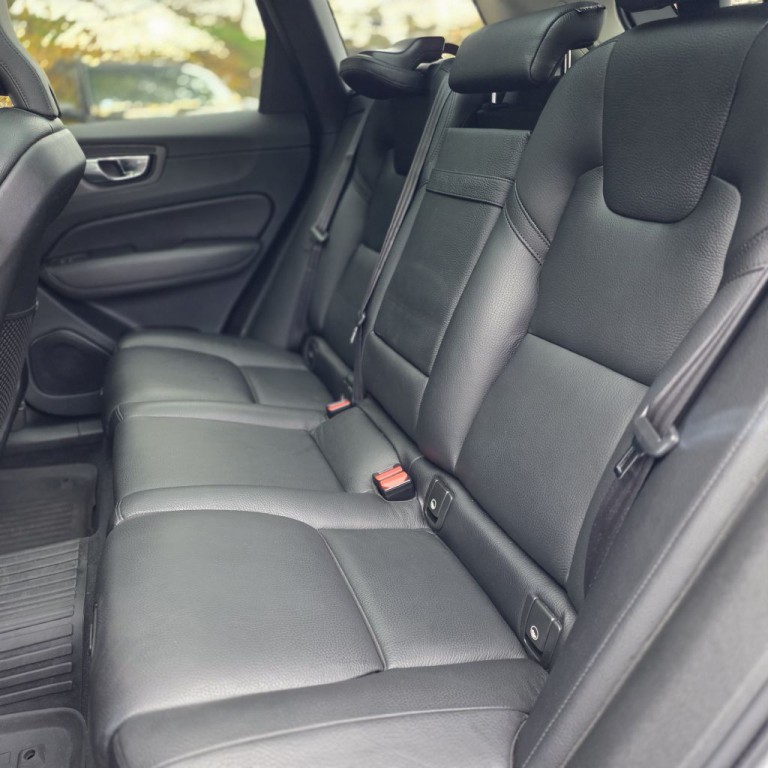 2019 Volvo XC60 Image 13