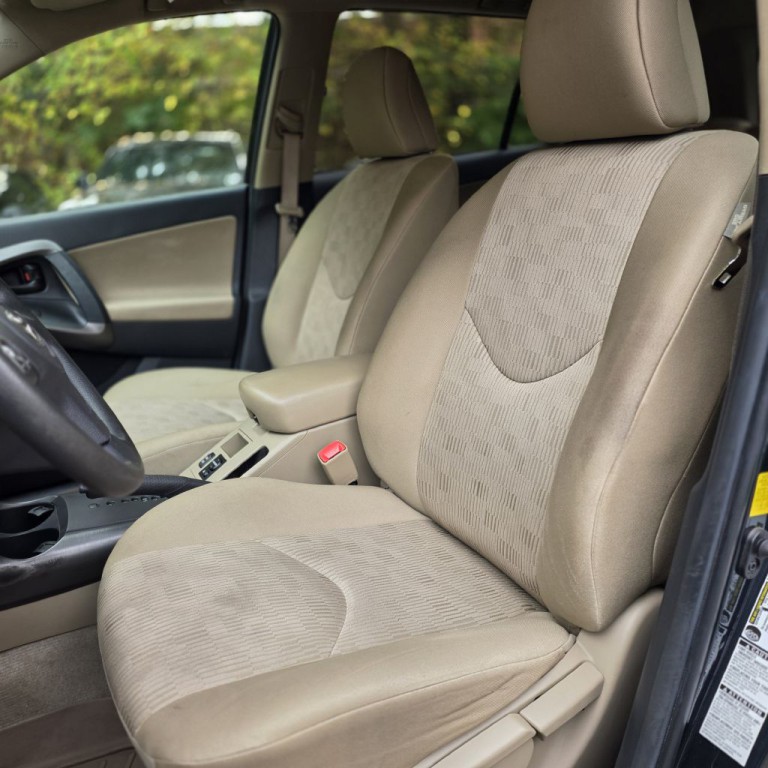 2012 Toyota Rav4 Image 11