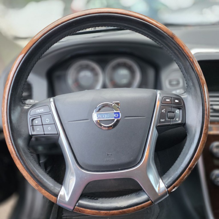 2013 Volvo XC60 Image 9