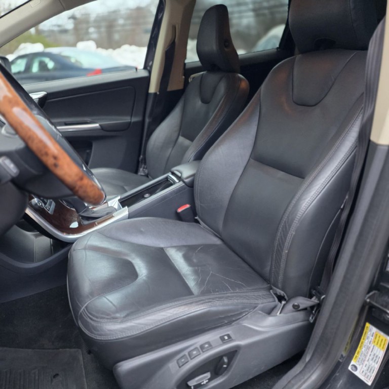 2013 Volvo XC60 Image 11