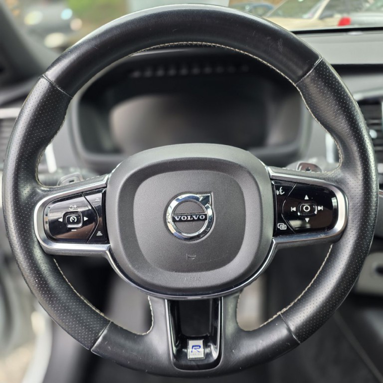 2016 Volvo XC90 Image 9