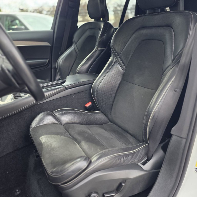 2016 Volvo XC90 Image 12