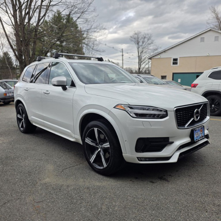 2016 Volvo XC90 Image 1