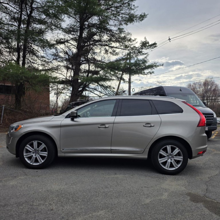 2016 Volvo XC60 Image 4