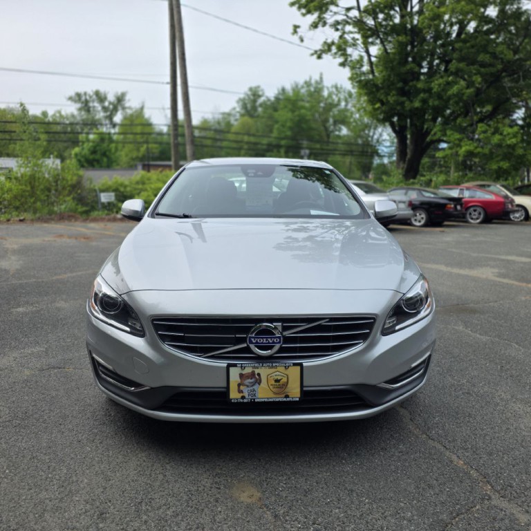 2017 Volvo S60 Image 2