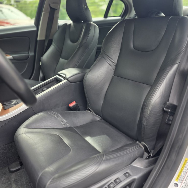 2017 Volvo S60 Image 12