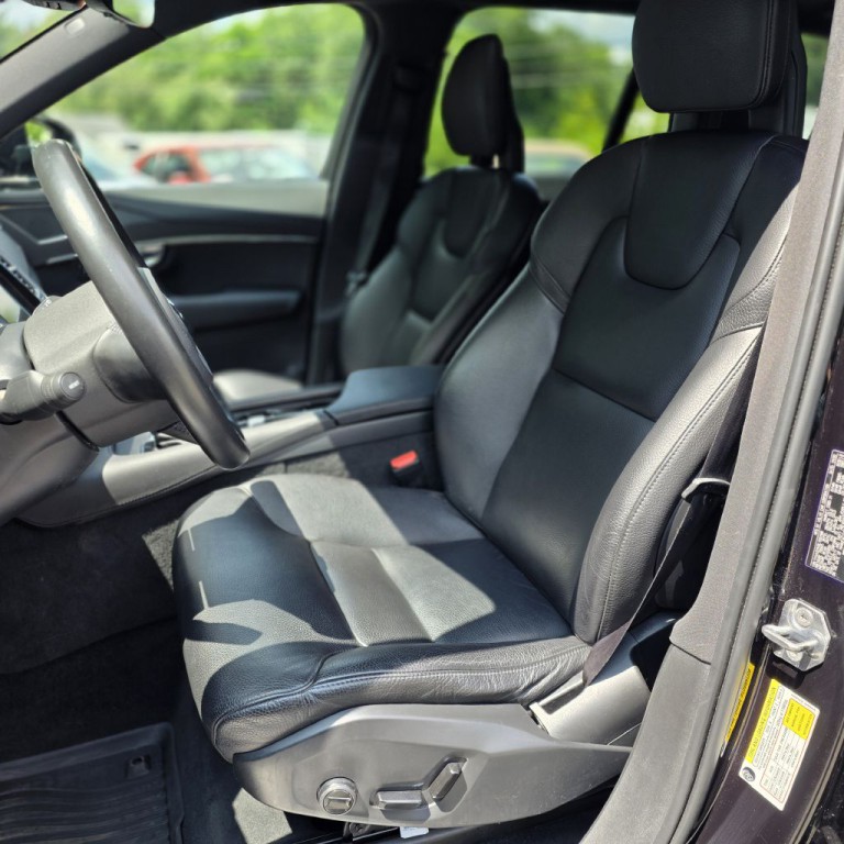 2020 Volvo XC90 Image 11